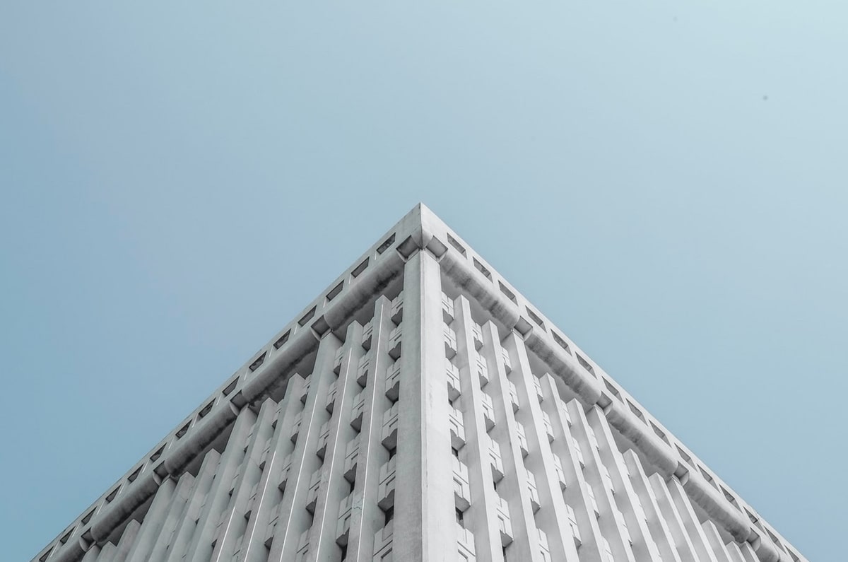 詹姆斯在《人民日报》撰文:篮球是连接彼此的桥梁 分享打好篮球3个关键